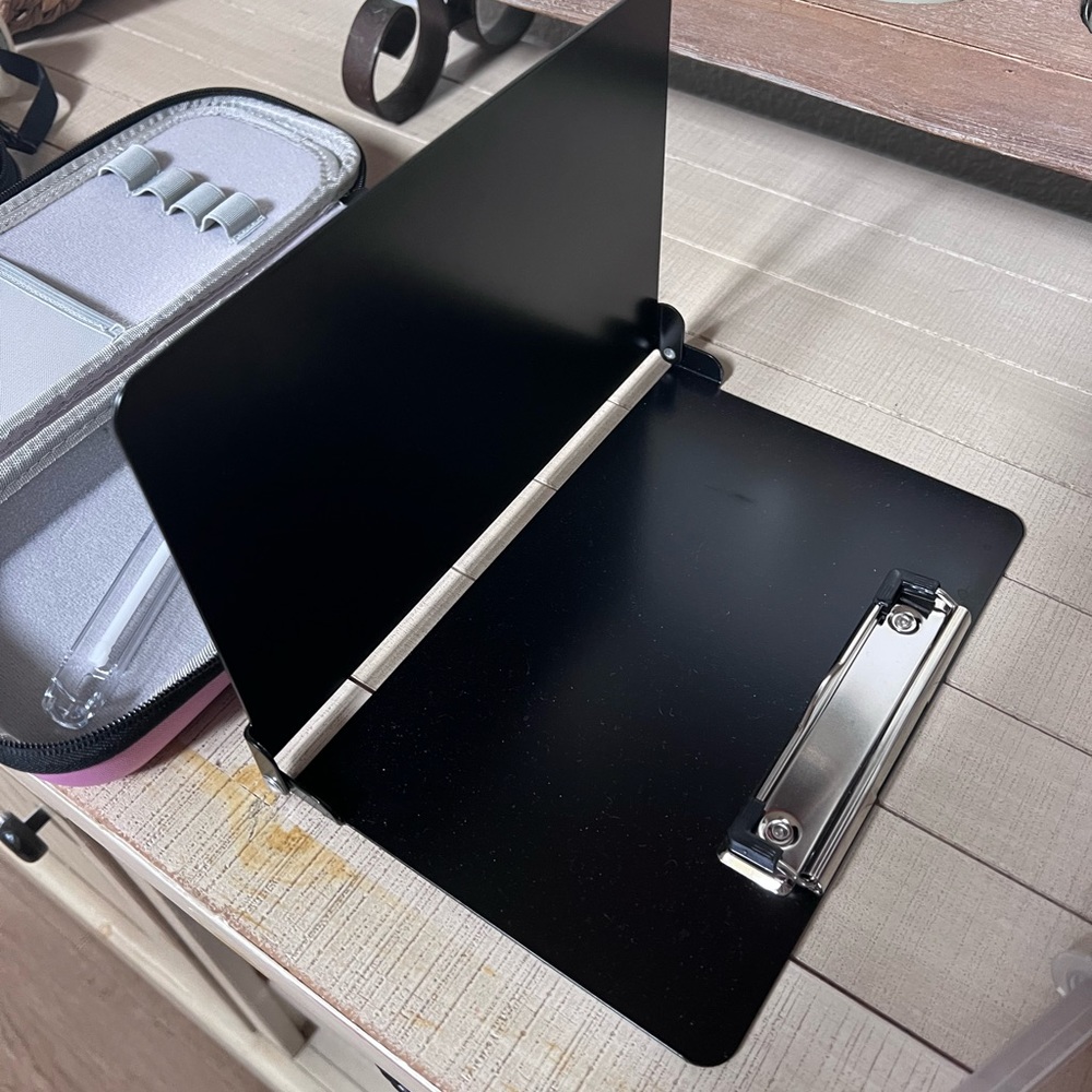 Nurse goodies: Fanny, stethoscope case, clip board